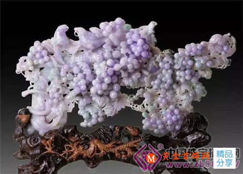 
	翡翠的顏色是什么造成的？
