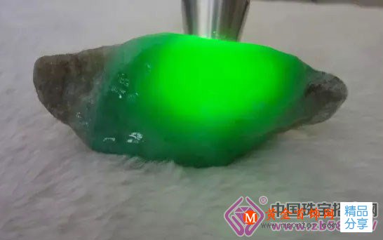 
	賣翡翠賭石的鬼話“十不信”
