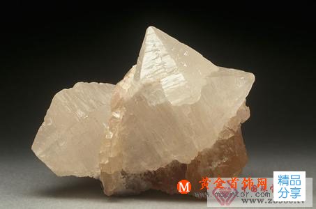 
	如何定義毒重石

