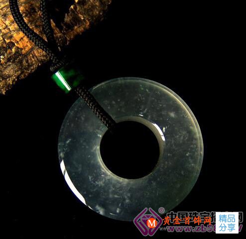 
	色“辣”的翡翠
