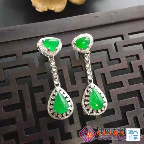 
	戴翡翠也要看臉型——你真的會戴嗎？
