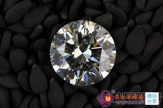 
	澳研究：鉆石或在檢測早期癌癥中扮演重要角色
