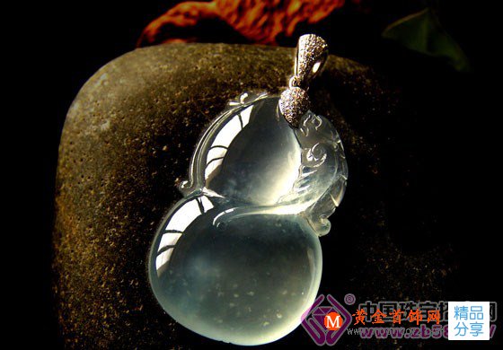 
	玩翡翠要知道的十個常用術語

