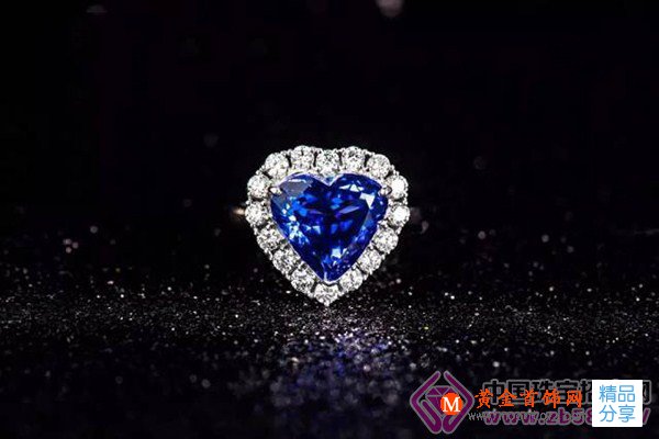 
	鉆戒一枚足矣，婚前婚后你需要更多色彩
