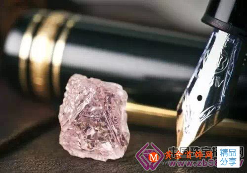 
	鉆石七彩
