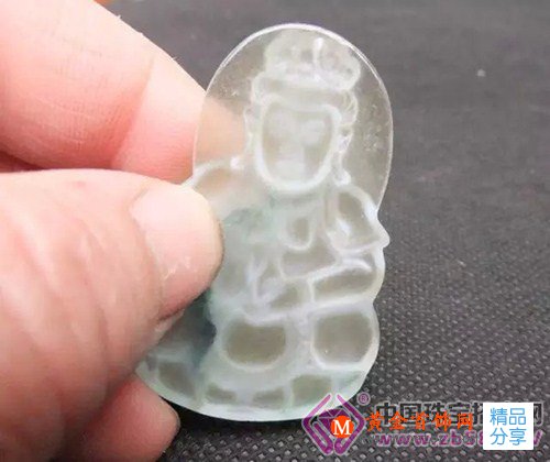 
	把這幾種玉石當翡翠買，就是你的不對了
