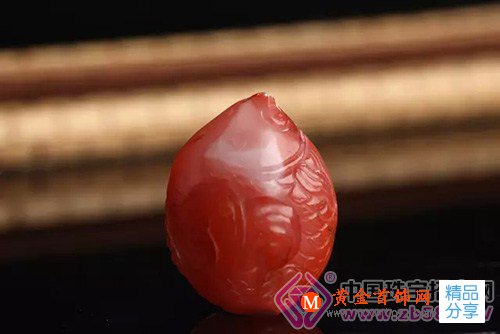 
	魚躍龍門 年年有余 南紅瑪瑙 巧色精美
