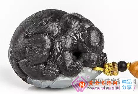 
	和田玉中的水墨畫——青花料
