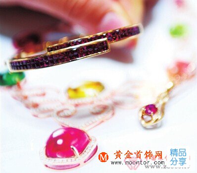 
	頂級鴿血紅寶石持久占據寶玉石排行榜
