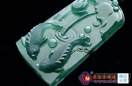 
	翡翠中的藍水，第一眼就讓人著迷
