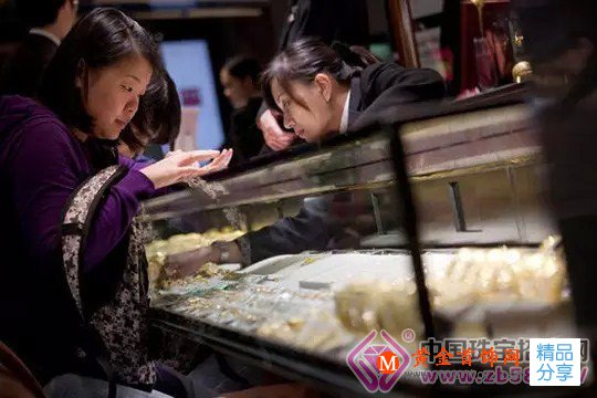 
	2015中國珠寶翡翠市場簡析：不要著急，慢慢來！
