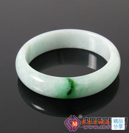 
	冬天可以戴玉鐲嗎_冬天戴玉石好不好
