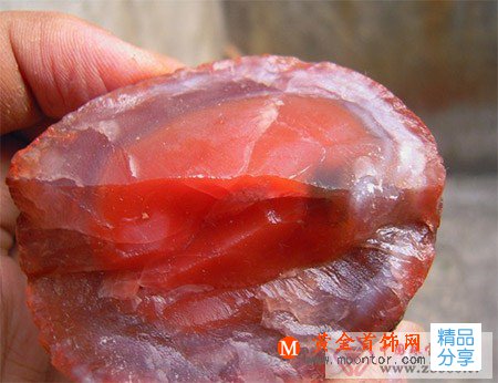 
	南紅瑪瑙特點
