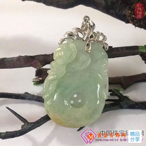 
	玉雕蝙蝠有何，適合什么人佩戴？
