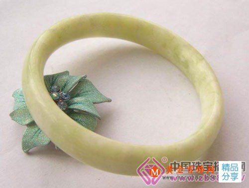 
	一起進入藍田玉的世界

