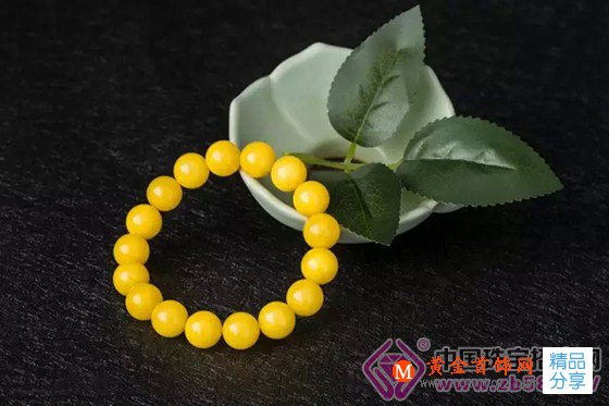 
	四種價值連城的琥珀，一般玉石商人都舍不得拿出來賣！

