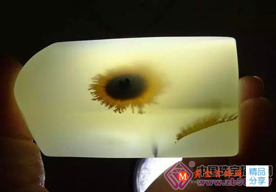 
	天絲瑪瑙，歷史上品
