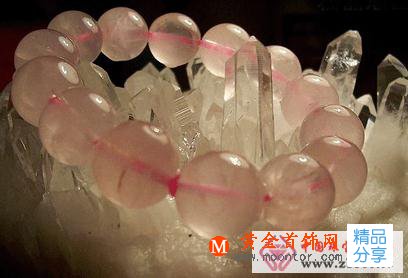 
	如何區別琉璃與天然水晶
