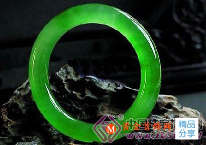 
	龍石種翡翠小知識
