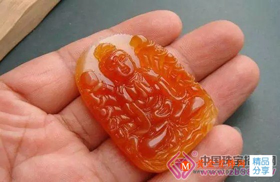 
	十年價格翻百倍，你還在小看黃龍玉嗎？
