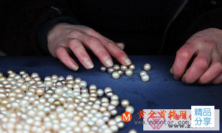 
	如何正確挑選珍珠
