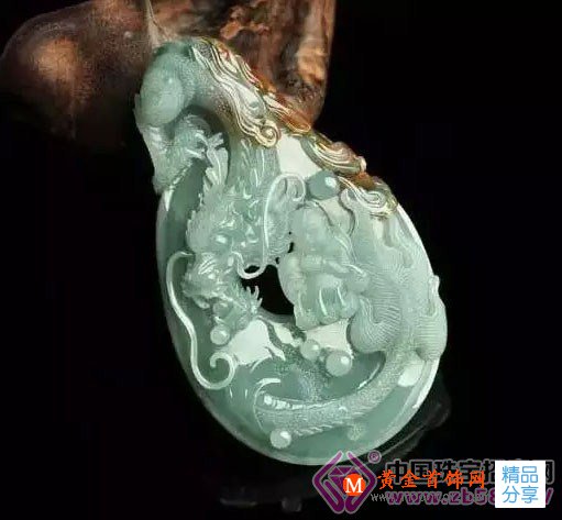 
	教你辨認翡翠賭石的作假手段
