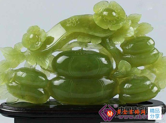 
	不是翡翠卻有翡翠光澤 岫玉你真棒

