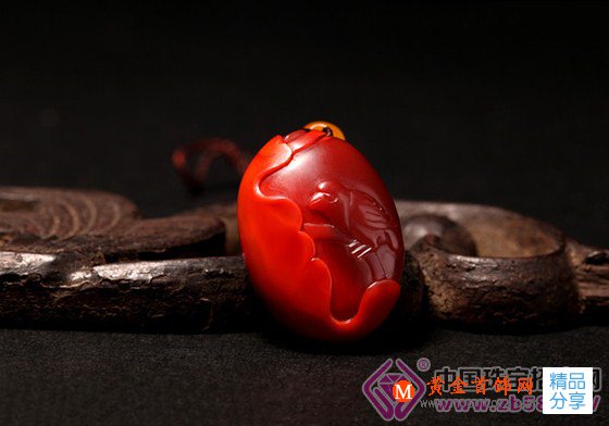 
	2015瑪瑙石價格破萬
