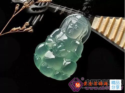 
	翡翠玉石戴活才有靈性，你一定要會戴！
