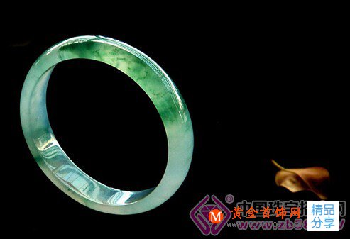 
	翡翠手鐲鑒定的幾大要素
