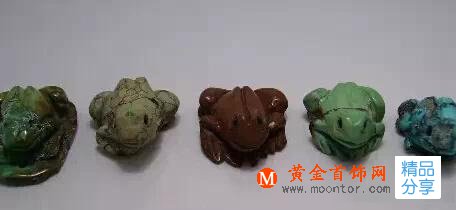 
	綠松石：象征寧靜和廣闊的松石藍色
