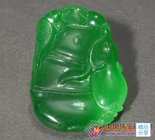 
	這8種石頭與翡翠很像，誰買誰吃虧
