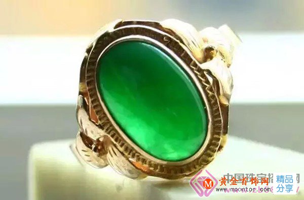 
	買翡翠，騙子最怕讓你知道什么？
