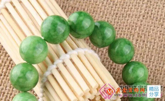 
	買翡翠，騙子最怕讓你知道什么？
