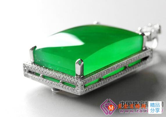 
	挑選翡翠時注意投資特性不可少
