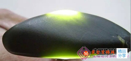 
	眼見一定為實嗎——和田玉“黑色”家族
