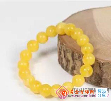 
	專家揭秘：蜜蠟不同顏色的真正成因
