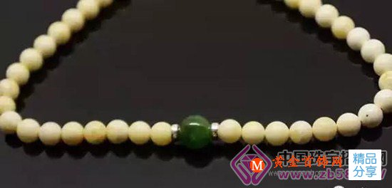 
	專家揭秘：蜜蠟不同顏色的真正成因
