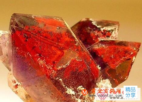 
	什么是天然紅水晶
