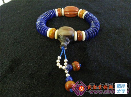 
	什么樣的青金石手串好？
