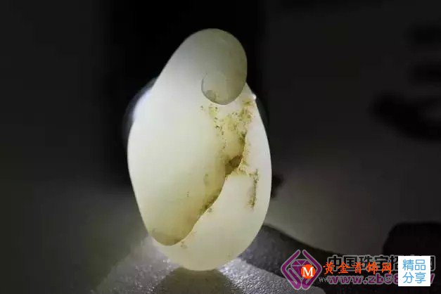 
	小技巧！教你快速掌握鑒別和田籽料好壞
