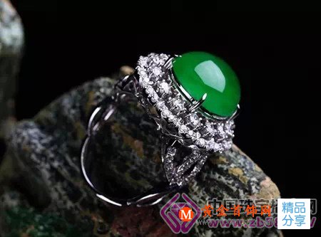 
	三年前人養玉，三年后玉養人！
