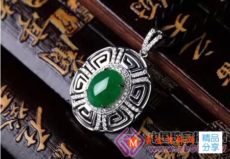 
	三年前人養玉，三年后玉養人！
