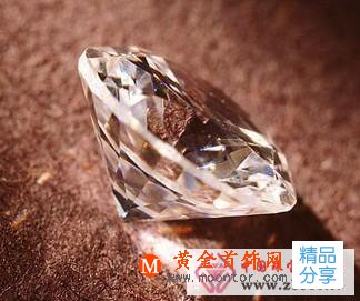 
	鉆石的美膚作用
