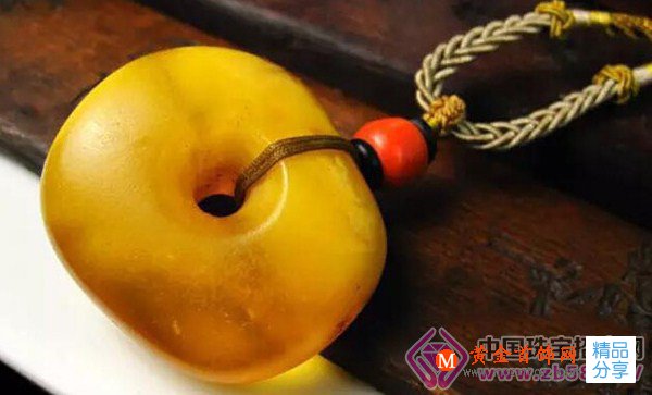 
	到底哪種老蜜蠟更好？
