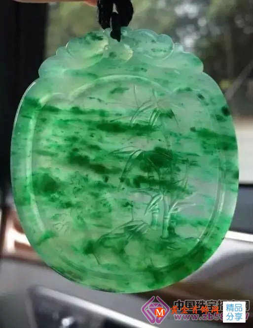 
	翡翠居然也分春夏秋冬！這有點意思！
