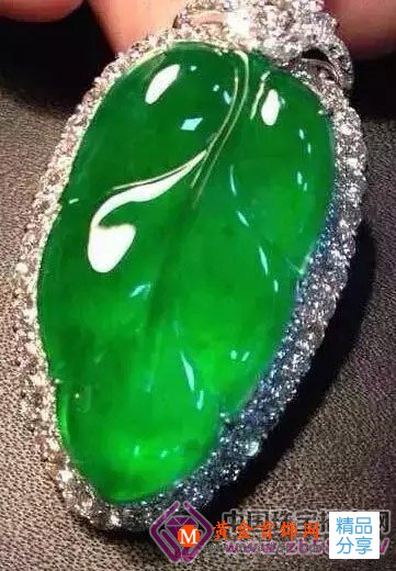 
	翡翠居然也分春夏秋冬！這有點意思！
