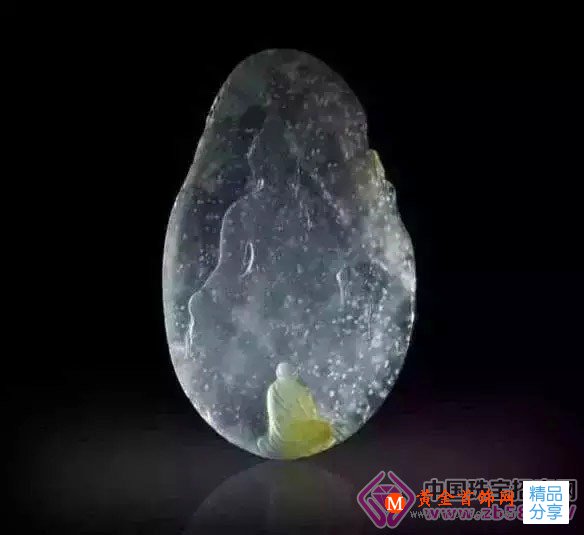 
	翡翠居然也分春夏秋冬！這有點意思！
