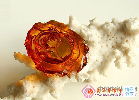 
	琥珀的種類大全 總有一款適合你的
