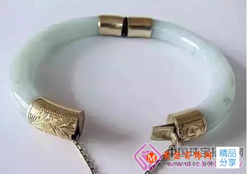 
	破損的翡翠手鐲能起死回生？！！
